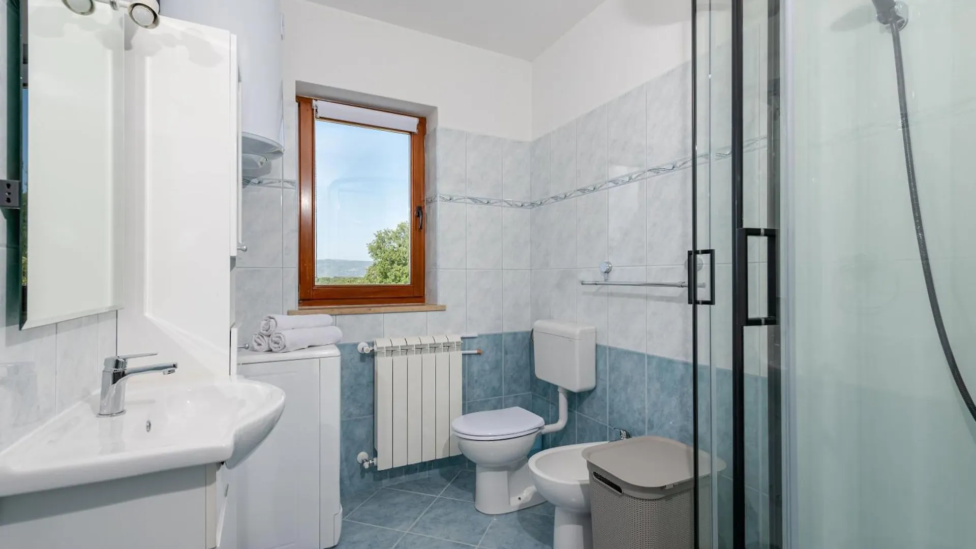 Ferienhaus Davorka In Ruzici Mit Grossem Garten Ruzici (Sveta Nedelja)